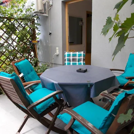 Ferienhaus Lenart House 1