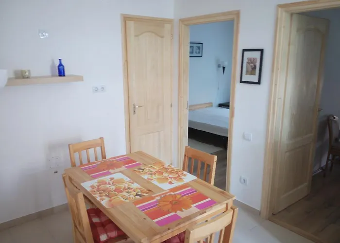 Hébergement de vacances Lenart House 1