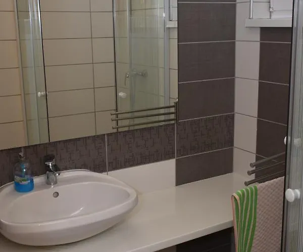 Lenart House 1 Hébergement de vacances