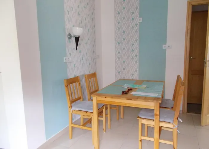 Lenart House 1 Hébergement de vacances *