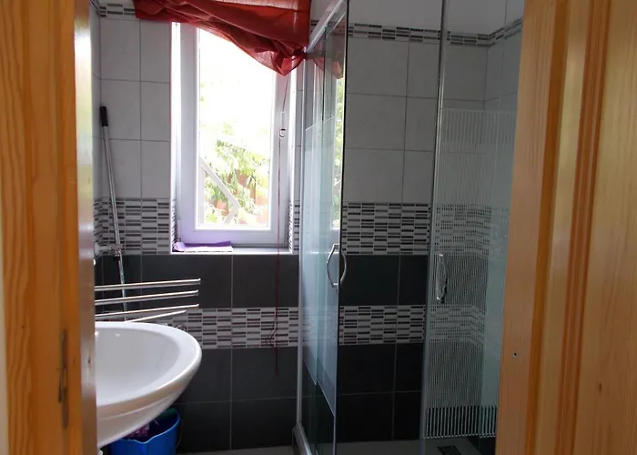 Lenart House 1 度假居 *